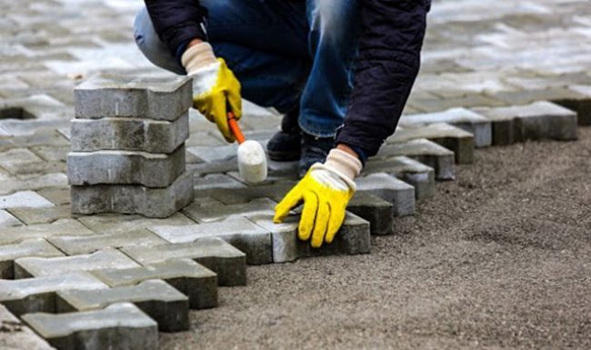 BETON PARKE BORDÜR TAMİRAT ve DÖŞEME HİZMETİ ALINACAKTIR